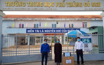 Hội Liên hiệp Thanh niên huyện Bến Lức tiếp sức mùa thi