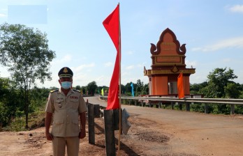 Campuchia tạm dừng cho lao động Việt Nam xuất - nhập cảnh