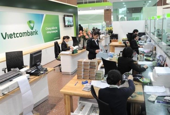 Vietcombank again tops the list of ten most prestigious commercial banks in Vietnam this year, according to the latest ranking announced by Vietnam Report. (Photo: VNA)