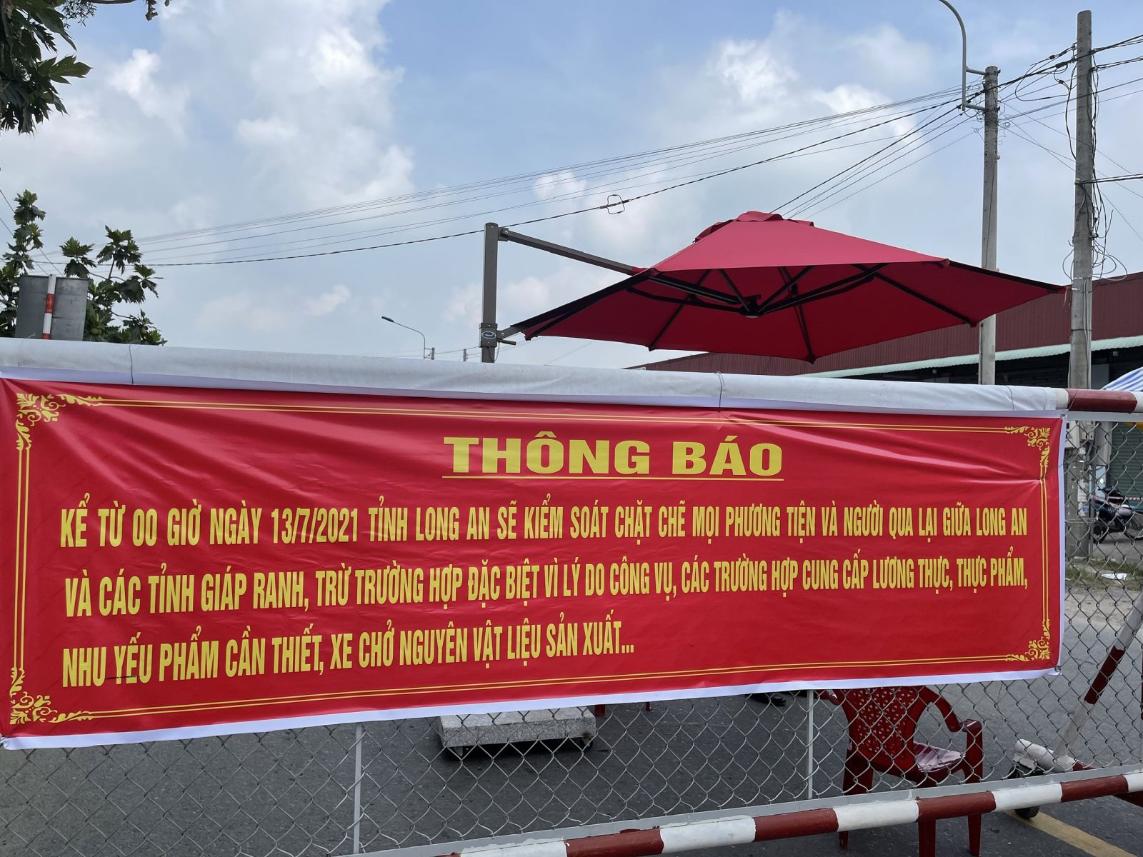 Tỉnh Long An tập trung kiểm soát chặt chẽ người và phương tiện qua lại giữa tỉnh Long An và các tỉnh giáp ranh, trừ các trường hợp theo quy định