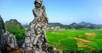 Lang thang với đá trông chồng