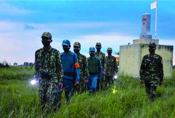 “Căng mình” chống dịch ở biên giới để bảo vệ mình và bạn