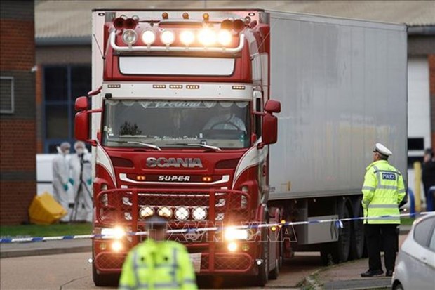 In 2019, bodies of 39 Vietnamese were discovered in the back of a refrigerated lorry at an industrial estate in Grays in Essex, near London. (Photo: Reuters/VNA)