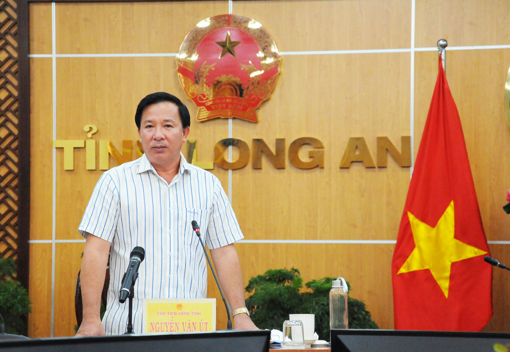  Chairman of the Provincial People's Committee - Nguyen Van Ut said that the province's general viewpoints for epidemic prevention and control is how to quickly bring F0 cases out of the community; minimize the infectious cases and death rates