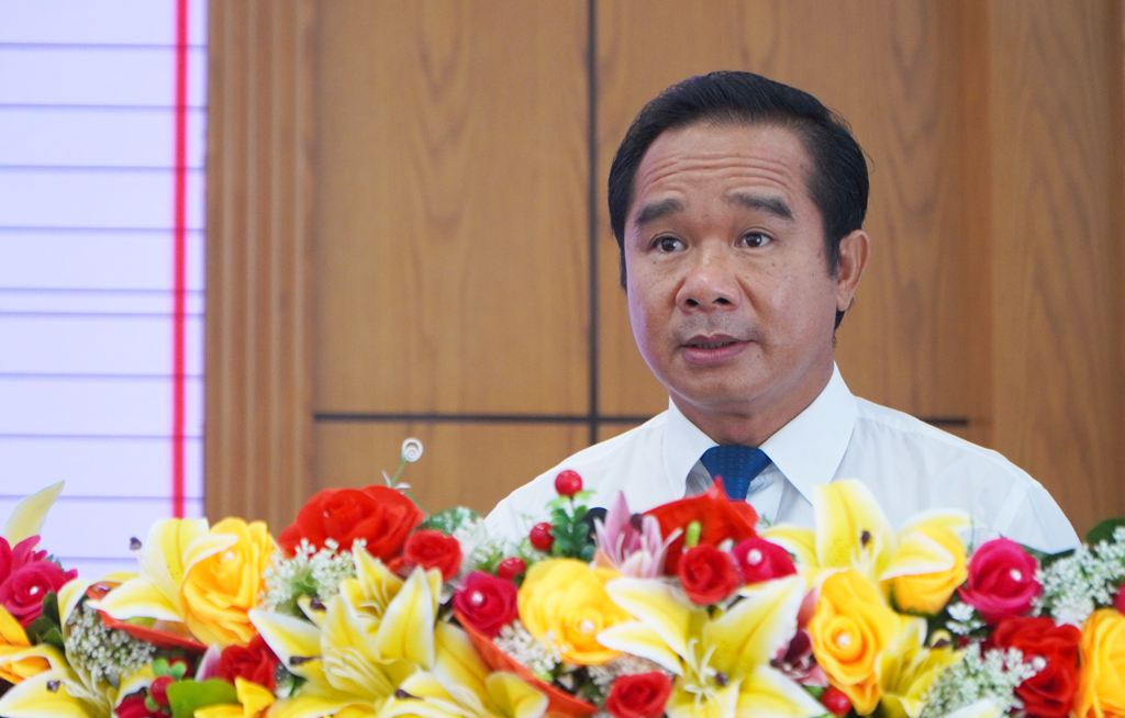 Secretary of the Provincial Party Committee, Chairman of the Provincial People's Council - Nguyen Van Duoc calls members of the People's Council to continue to mobilize and support the epidemic prevention and control