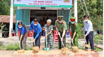 Niềm vui từ những căn nhà tình nghĩa