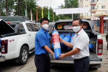 Tỉnh đoàn Long An ra mắt "ATM Oxy tình thương"