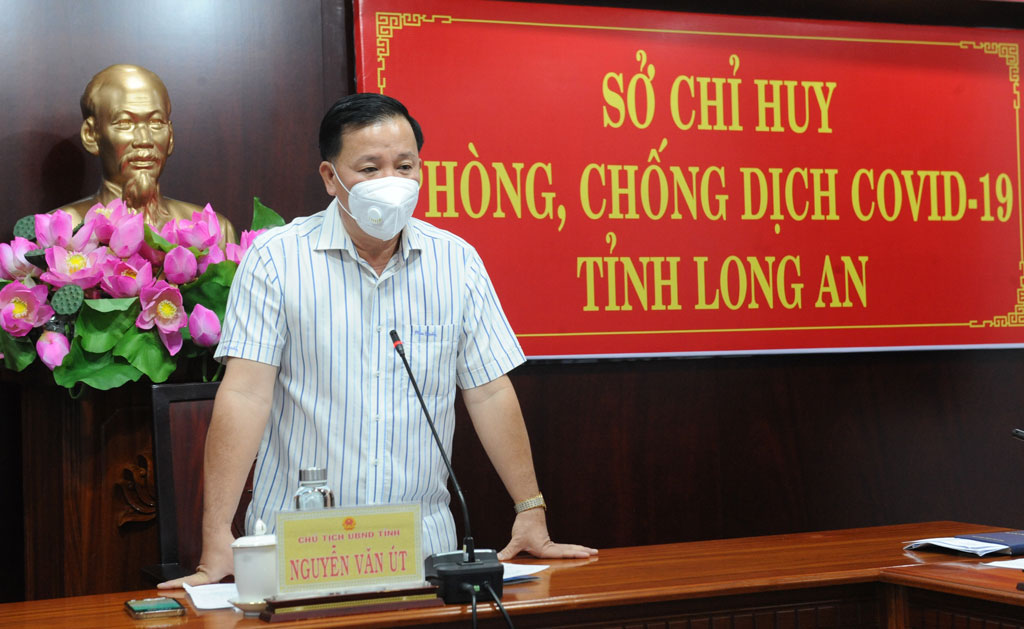 Chairman of the Provincial People's Committee – Nguyen Van Ut requested that efforts should be made to ensure the completion of the first vaccination for all people over 18 years old by September 10