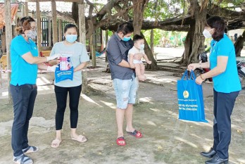 Quan tâm chăm lo cho công nhân, lao động