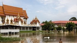 Storm Dianmu submerges temples in Thai city