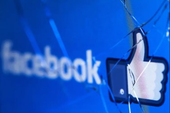 'Đế chế' Facebook đứng trước nguy cơ suy sụp