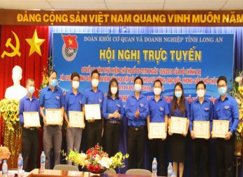 Khen thưởng 9 tập thể, 40 cá nhân trong thực hiện Chỉ thị 05