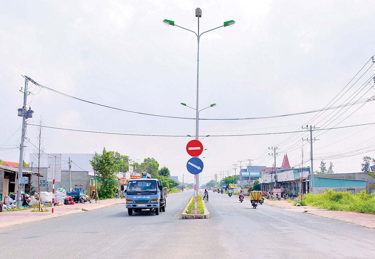 Mạng lưới GTVT của tỉnh được cải thiện rất nhiều và ngày càng được xây dựng hoàn thiện, đồng bộ