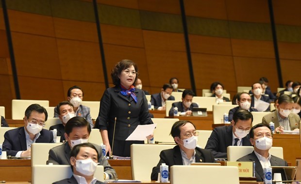 Governor of the State Bank of Vietnam (SBV) Nguyen Thi Hong speaks at the National Assembly’s Q&A session on November 12. (Photo: VNA)