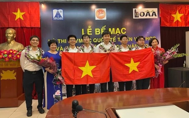 Vietnamese students win medals at the Int’l Olympiad on Astronomy and Astrophysics 2021. (Photo: VNA)