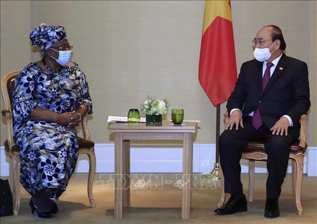 President Nguyen Xuan Phuc receives Director-General of the World Trade Organization (WTO) Ngozi Okonjo-Iweala (Photo: VNA)