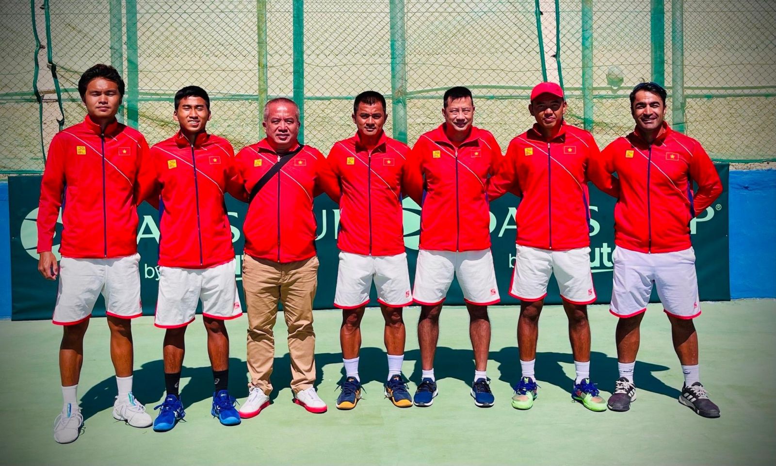 Tuyển quần vợt Việt Nam chạm trán Cộng hòa Dominican ở Play-off Davis Cup nhóm II thế giới vào tháng 3/2022. Ảnh VTF