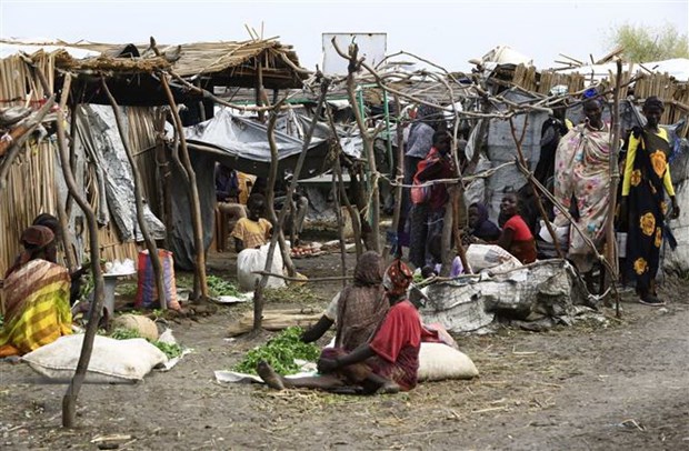 Người tị nạn tại một trại tạm ở Aj Jabalen, Sudan. (Ảnh: AFP/TTXVN)