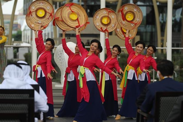 An art performance at the event (Photo: VNA)