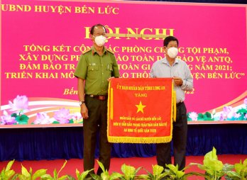 Bến Lức dẫn đầu khối thi đua phong trào toàn dân bảo vệ an ninh Tổ quốc