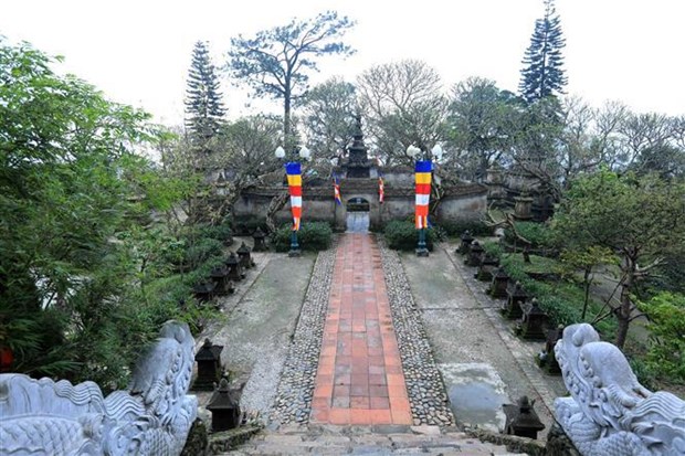 The path from Hoa Hien Pagoda to Dong (Bronze) Pagoda, part of the Complex of Yen Tu Monuments and Landscapes, in Uong Bi city of Quang Ninh province (Photo: VNA)