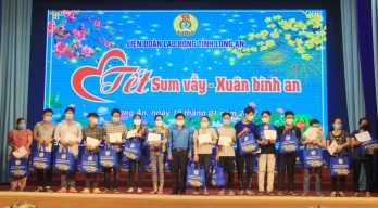 Ấm áp ‘Tết sum vầy - Xuân bình an’