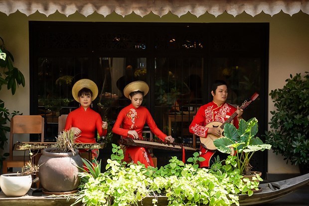 Foreigners join “Tet's celebration 2022” (Photo: VNA)