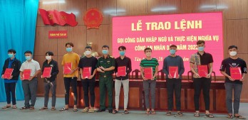 TP.Tân An trao lệnh gọi thanh niên nhập ngũ năm 2022