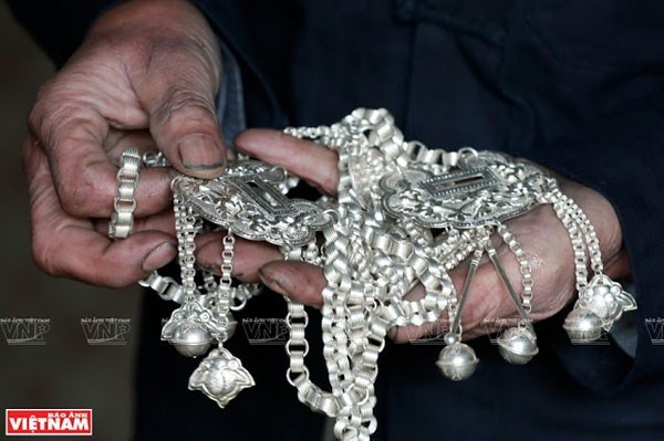 Silver jewelry pieces of Mong people (Photo: VNA)