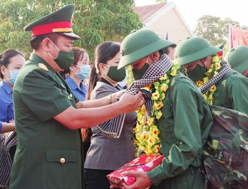 Nêu cao cảnh giác trước các chiêu trò xuyên tạc trong mùa tuyển quân