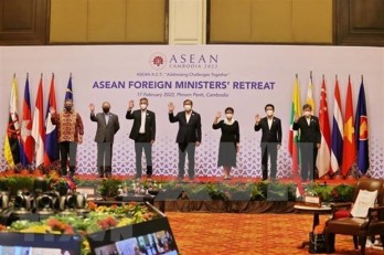 ASEAN FMs reaffirm commitment to full, effective implementation of RCEP