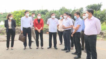 Long An: Provincial People's Council surveyed management and planning of Duc Hoa Ha and Duc Hoa Dong industrial cluster projects