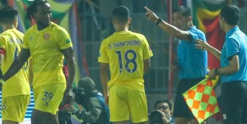 Trưởng Ban trọng tài VFF lên tiếng về sự cố ở trận Hải Phòng 2-1 Nam Định