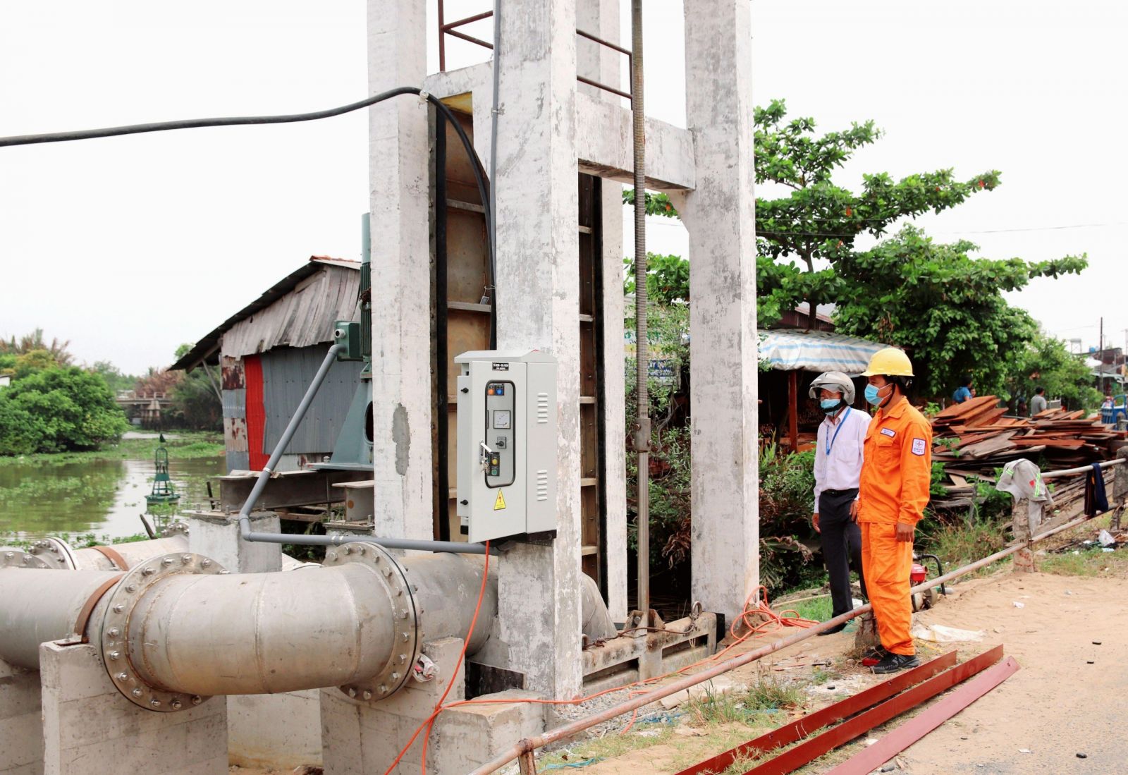 Ngành Điện tăng cường kiểm tra, xử lý khiếm khuyết lưới điện để bảo đảm cung cấp ổn định điện phục vụ sản xuất, sinh hoạt