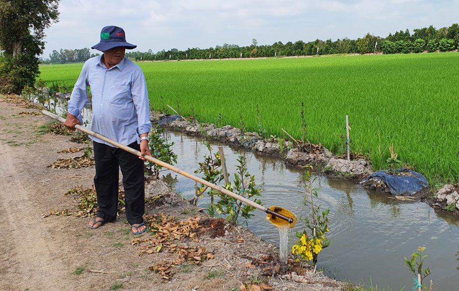 Ông Bùi Hồng Lắm - tấm gương điển hình về đóng góp xây dựng nông thôn mới