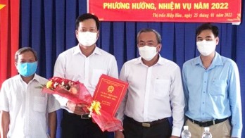 Ông Trần Công Quyền được bổ nhiệm làm Chủ tịch UBND thị trấn Hiệp Hòa