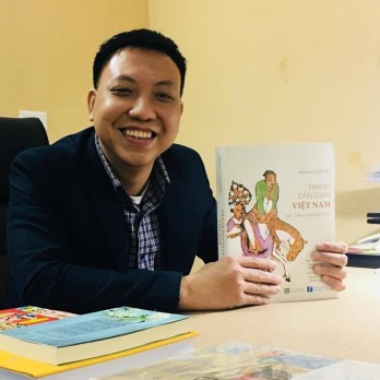 Bình Book: 'Tôi không thể đứng yên khi trái đất còn xoay!'