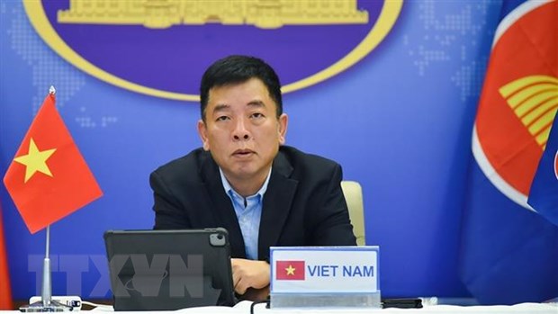 Đại sứ Vũ Hồ, Quyền Trưởng SOM ASEAN Việt Nam dự các hội nghị. (Ảnh: TTXVN phát)