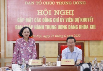 Gặp mặt các Ủy viên dự khuyết BCH Trung ương Đảng khóa XIII