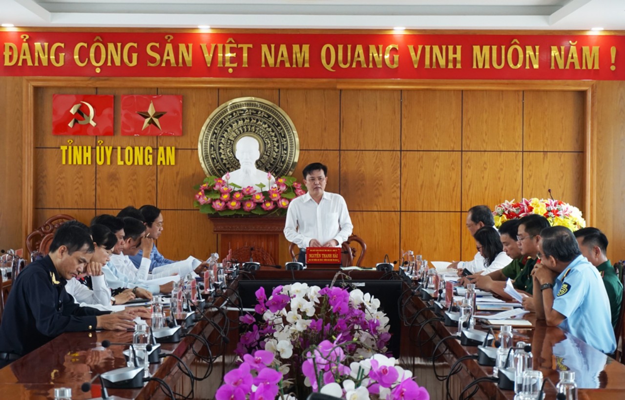 Standing Deputy Secretary of the Provincial Party Committee – Nguyen Thanh Hai speaks at the conference