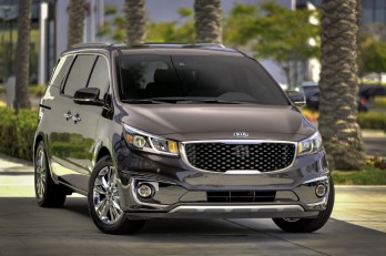 Triệu hồi hơn 28.000 xe Kia Sorento và Sedona vì lỗi cần số