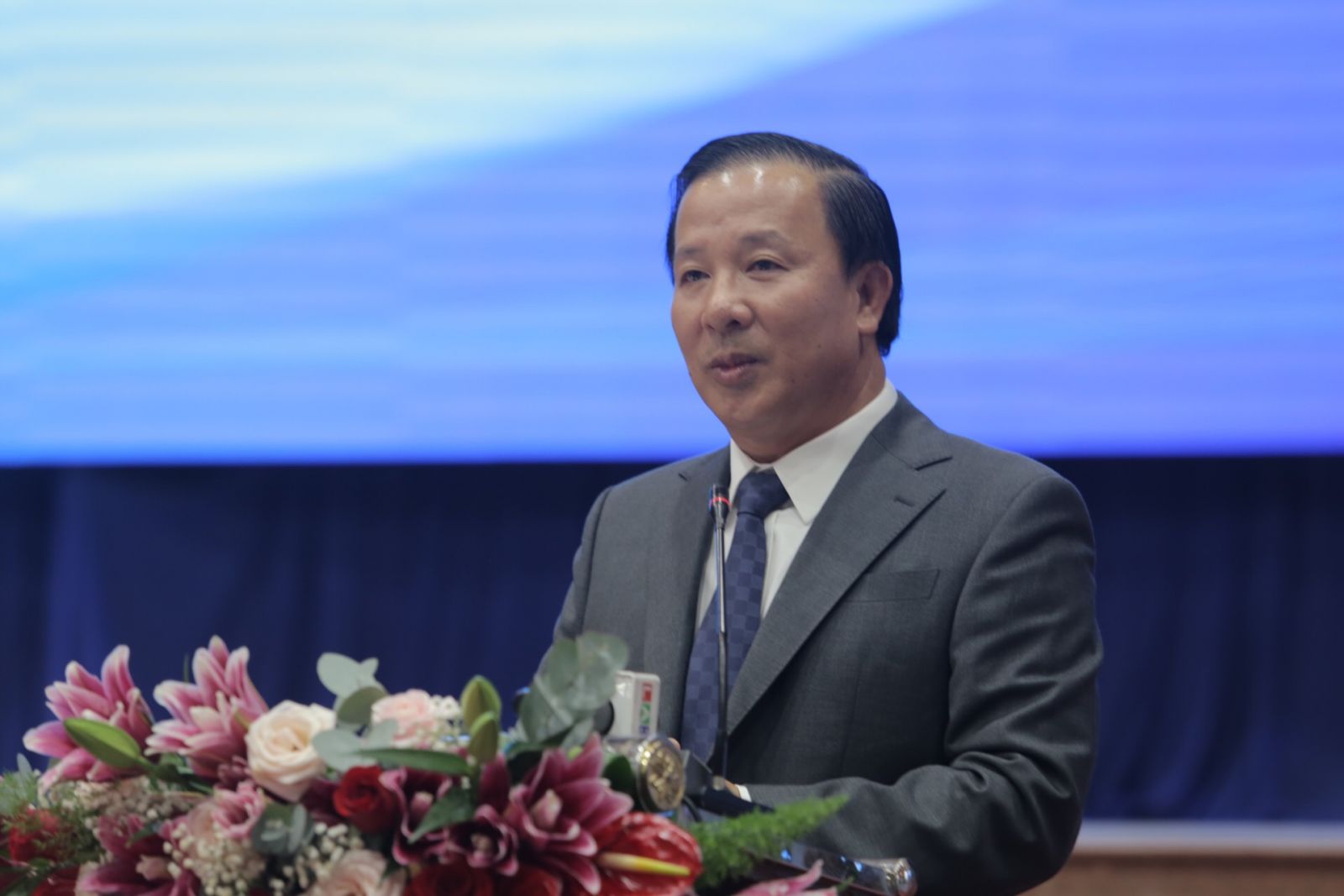 Delegate to the conference, Chairman of the Provincial People's Committee - Nguyen Van Ut affirmed that always accompanying businesses is the message of the Long An province government.