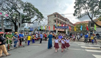 Bảo đảm trật tự, an toàn giao thông trước cổng trường học