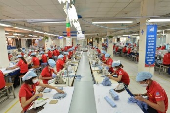 Vietnam's garment export value up in nine months