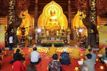 Ceremony held in Ninh Binh to pray for stability, peace