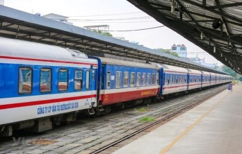 Railway companies offer over 176,000 seats for Lunar New Year Festival