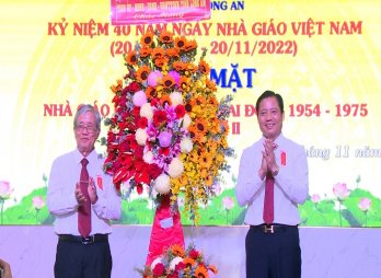 Họp mặt tri ân nhà giáo kháng chiến