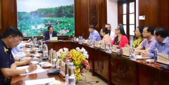 Chairman of the Provincial People's Committee – Nguyen Van Ut received and worked with Tripod Group