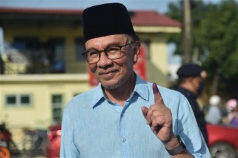 Ông Anwar Ibrahim tuyên thệ nhậm chức Thủ tướng Malaysia