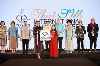 Vietnamese fashion show, designer honoured at Thai fashion week